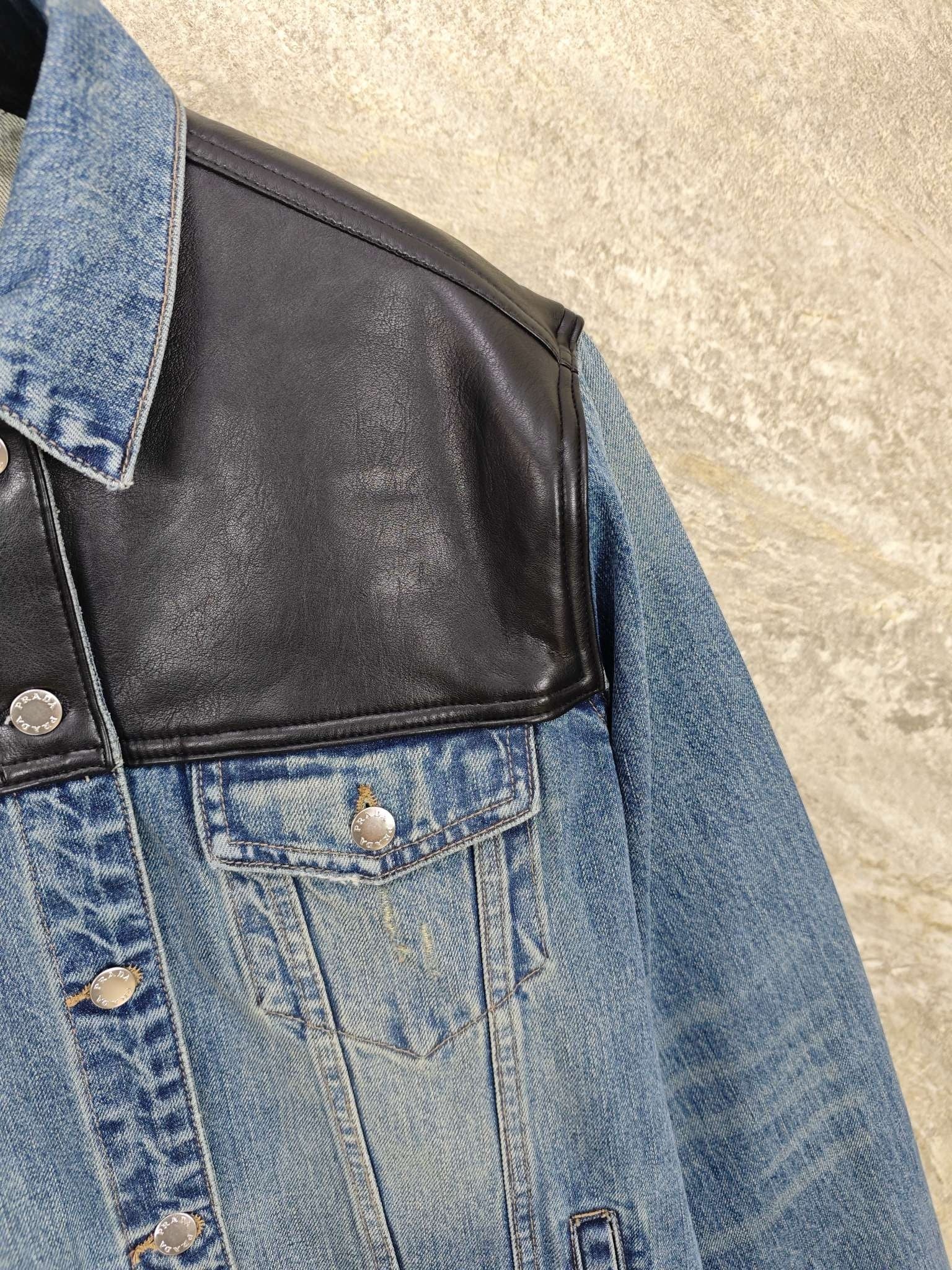 프라다 데님 자켓 블루