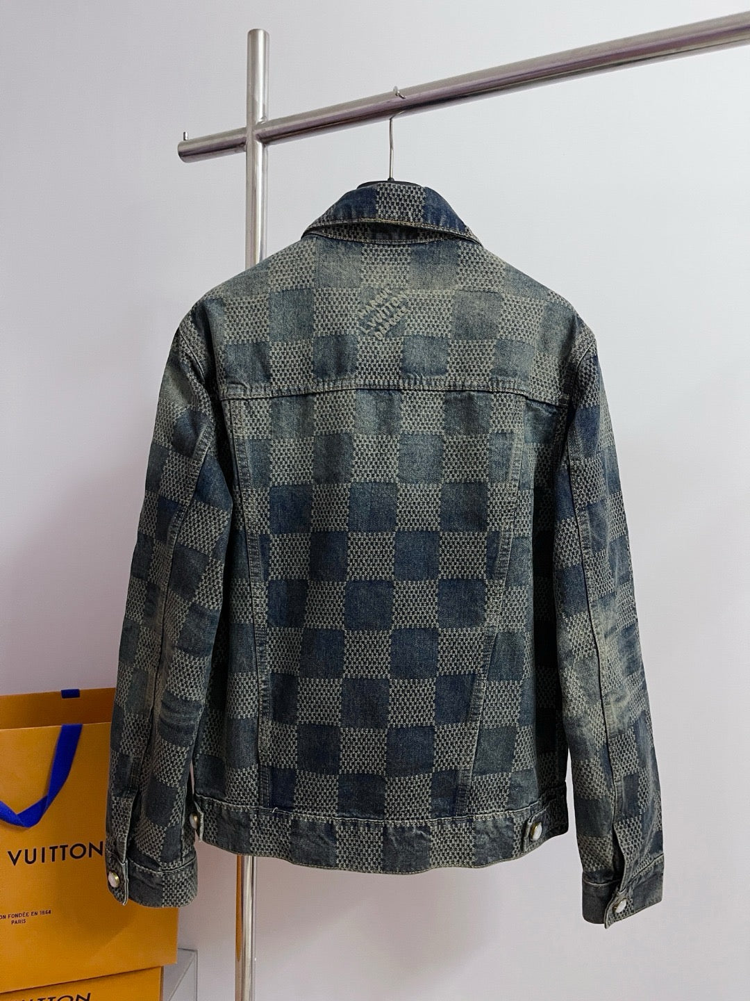루이비통 다미에 워시드 데님 자켓