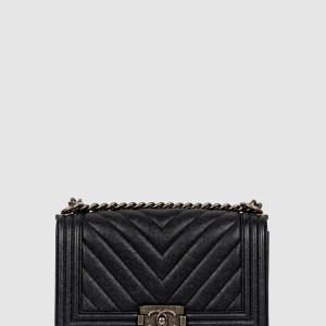 쉐브론 보이백 캐비어 미듐 A67086