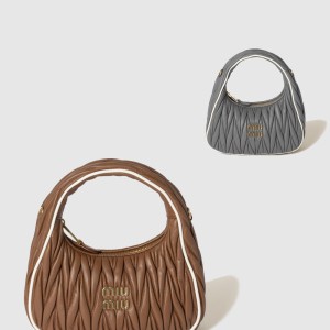 완더 마테라쎄 나파 가죽백 5BC125