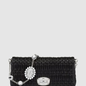 아이코닉 크리스털 가죽백 5BD233