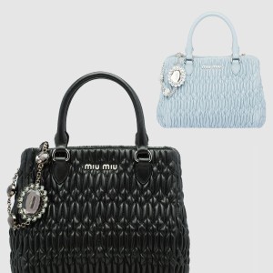 크리스탈 클로케 토트백 5BA067