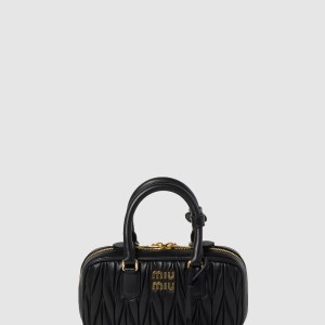 아르카디 마테라쎄 나파 가죽 미니백 5BP088