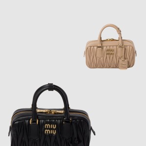 아르카디 마테라쎄 나파 가죽백 5BB142